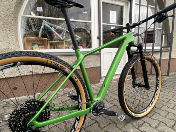 Müller's 29" CARBON XC, UDH, T47 - stavba na míru