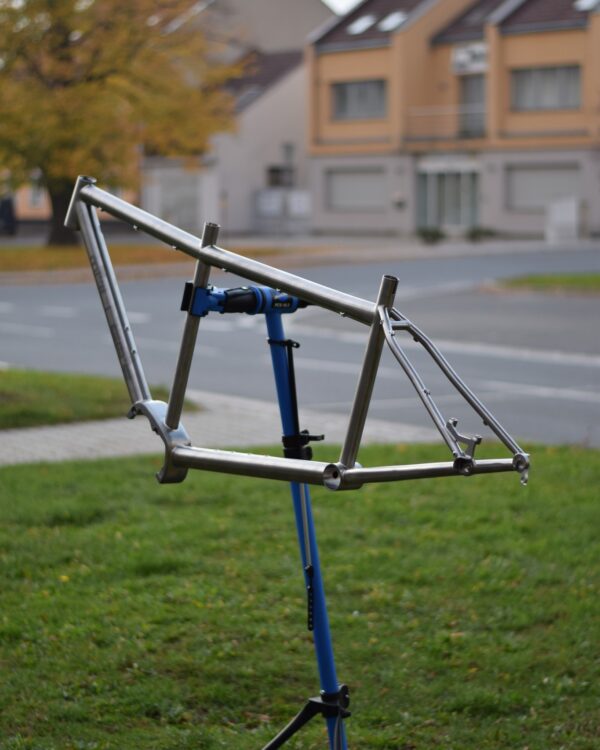 Tandemové ELEKTROKOLO Müller's 1x12 - titanový rám - 250-700W 20,3Ah - Image 3
