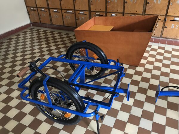 Rozkládací elektro cargobike pro 4 děti - tříkolka - Image 2