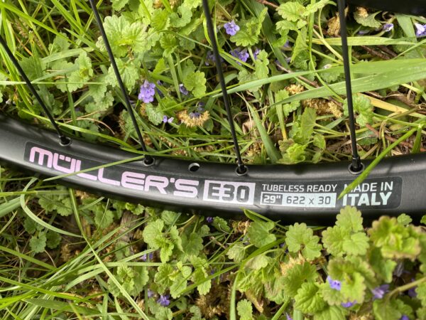 Zapletená kola 29" Müller's E30 BOOST, TLR, ořech XD, nosnost 175kg - Image 5