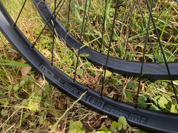 Zapletená kola 29" Müller's E30 BOOST, TLR, ořech XD, nosnost 175kg - Image 2